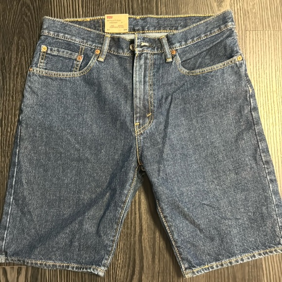NWT🍍505 LEVI REGULAR FIT SHORTS🍍SZ 32🍍9” inseam🍍 - Picture 1 of 3
